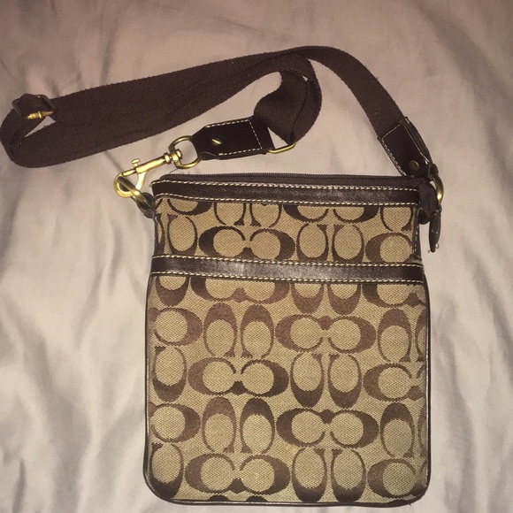 Coach crossbody purse - Picture 1 of 1